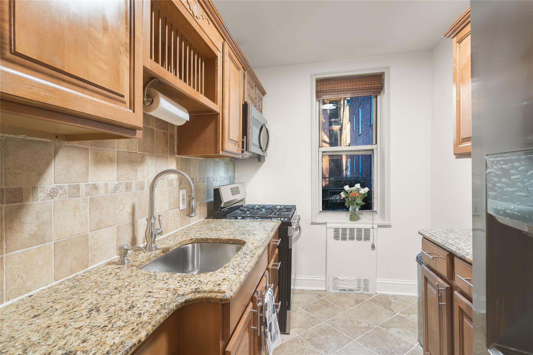 Coop Netherland  Bronx, NY 10471, MLS-818593-2