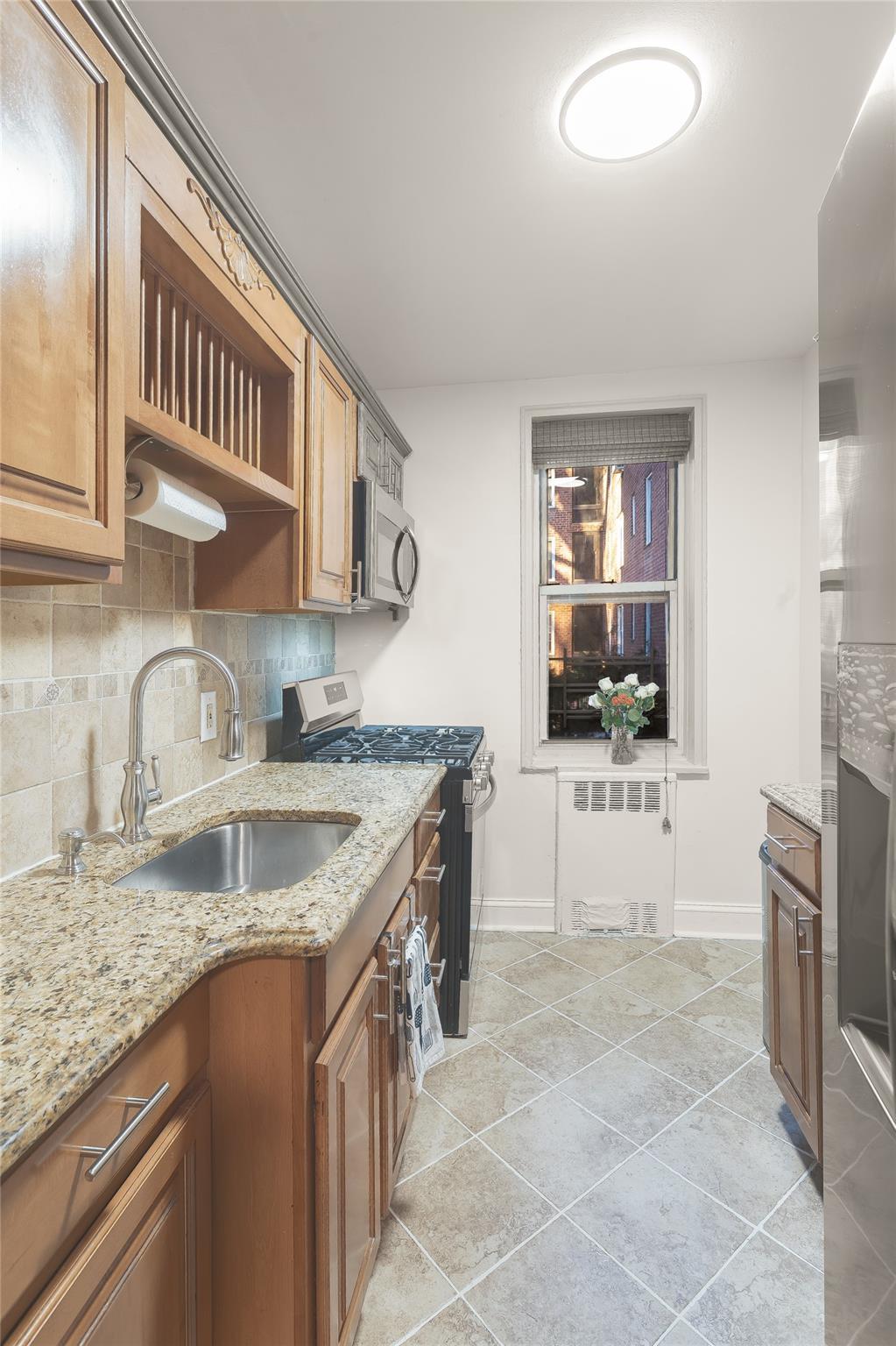 Coop Netherland  Bronx, NY 10471, MLS-818593-4