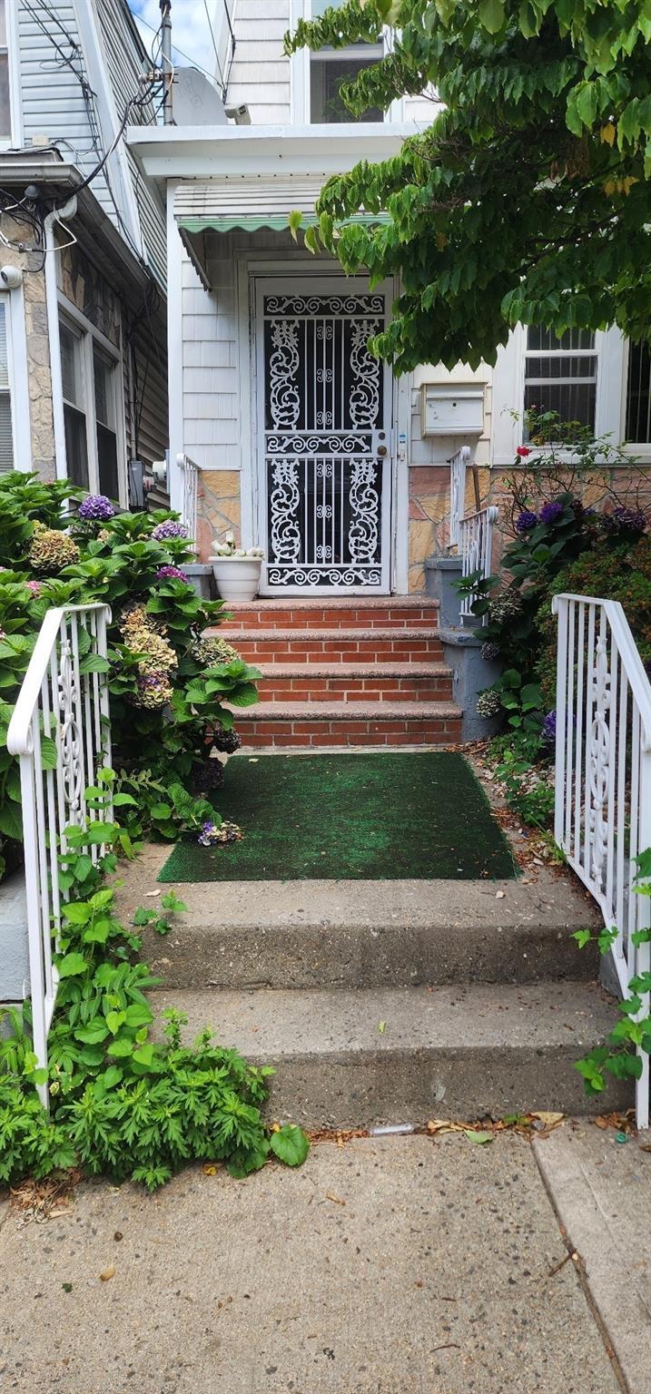 Single Family 102nd  Queens, NY 11369, MLS-818603-3