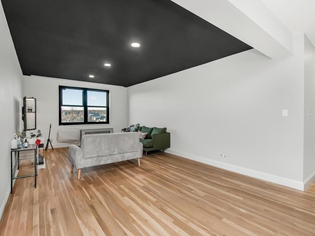 Coop 238th  Bronx, NY 10463, MLS-818678-5