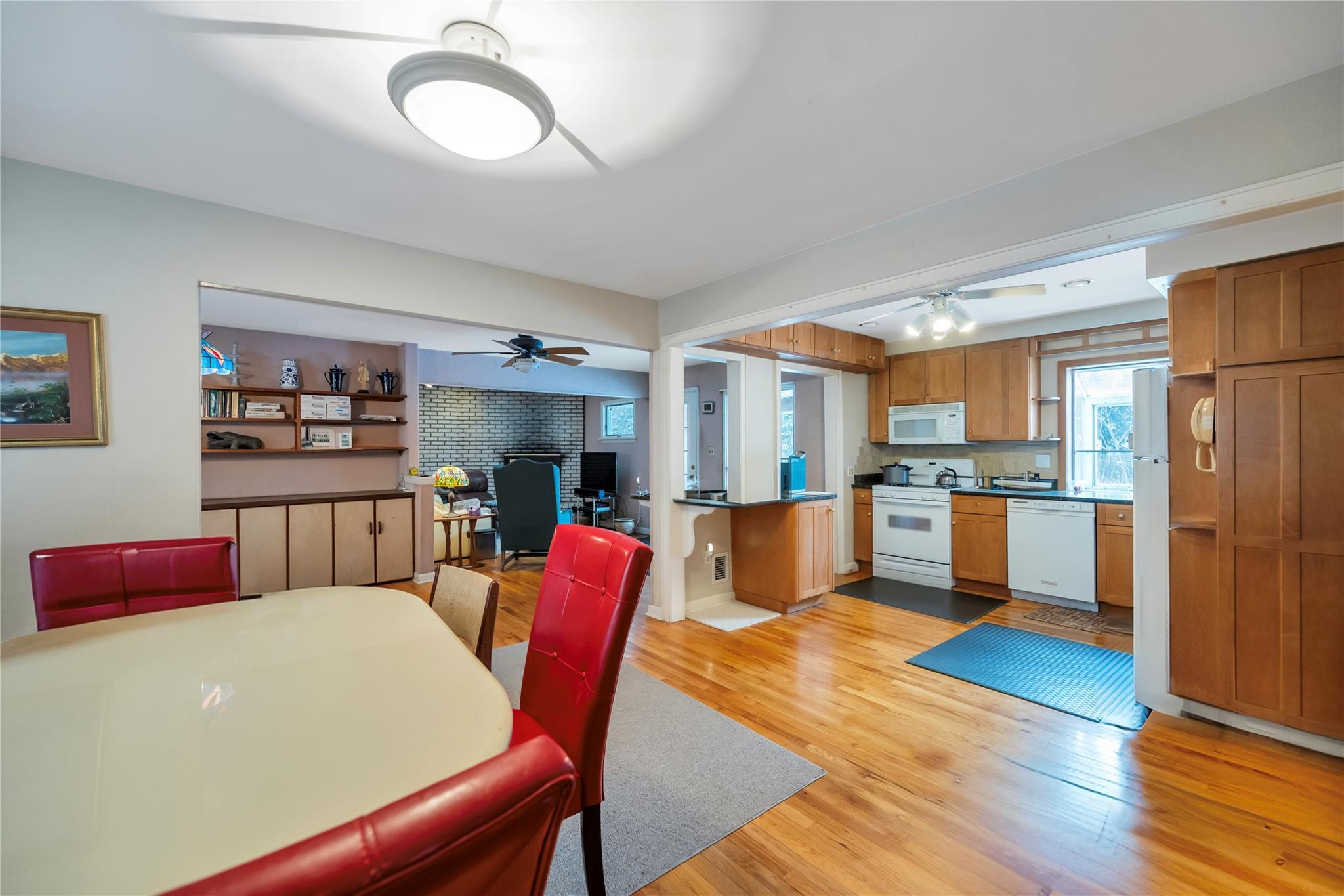 Single Family Newtown  Suffolk County, NY 11747, MLS-818706-7