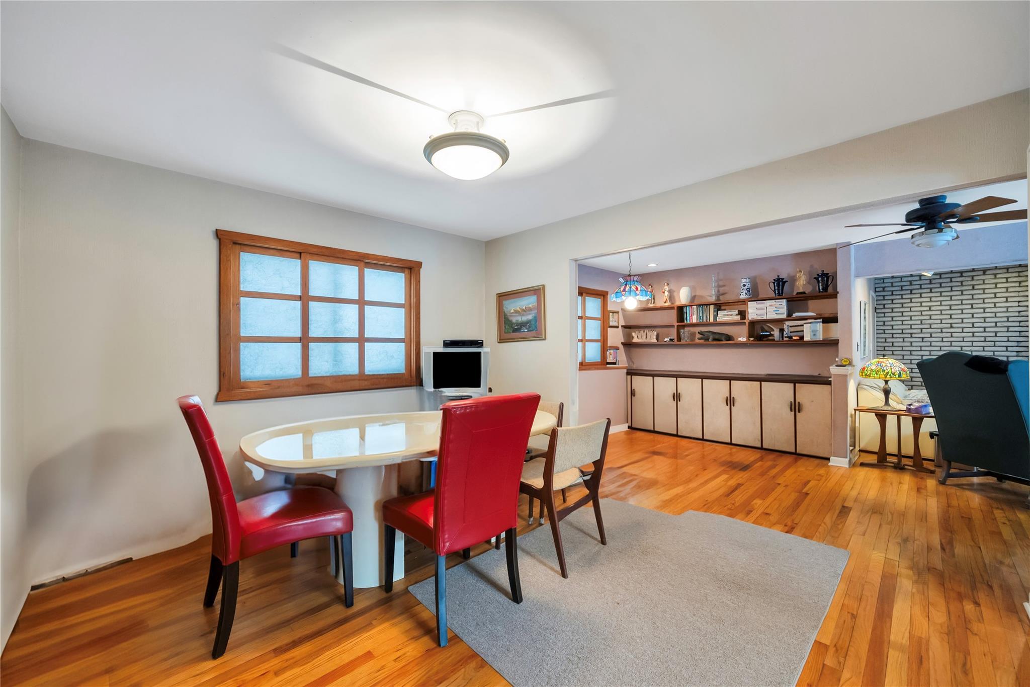 Single Family Newtown  Suffolk County, NY 11747, MLS-818706-8