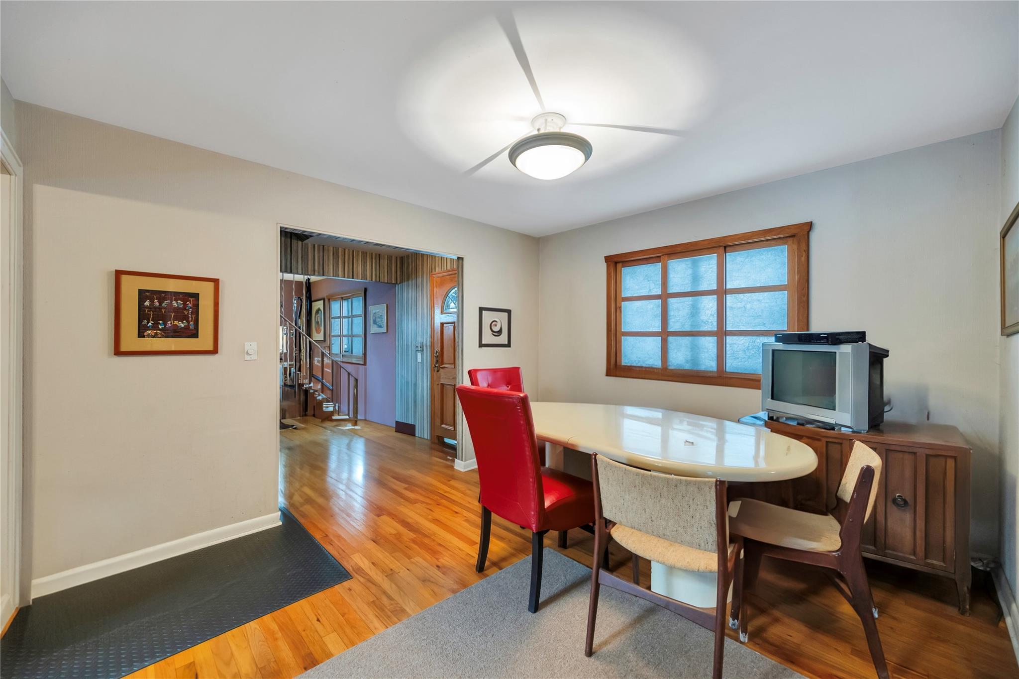 Single Family Newtown  Suffolk County, NY 11747, MLS-818706-9