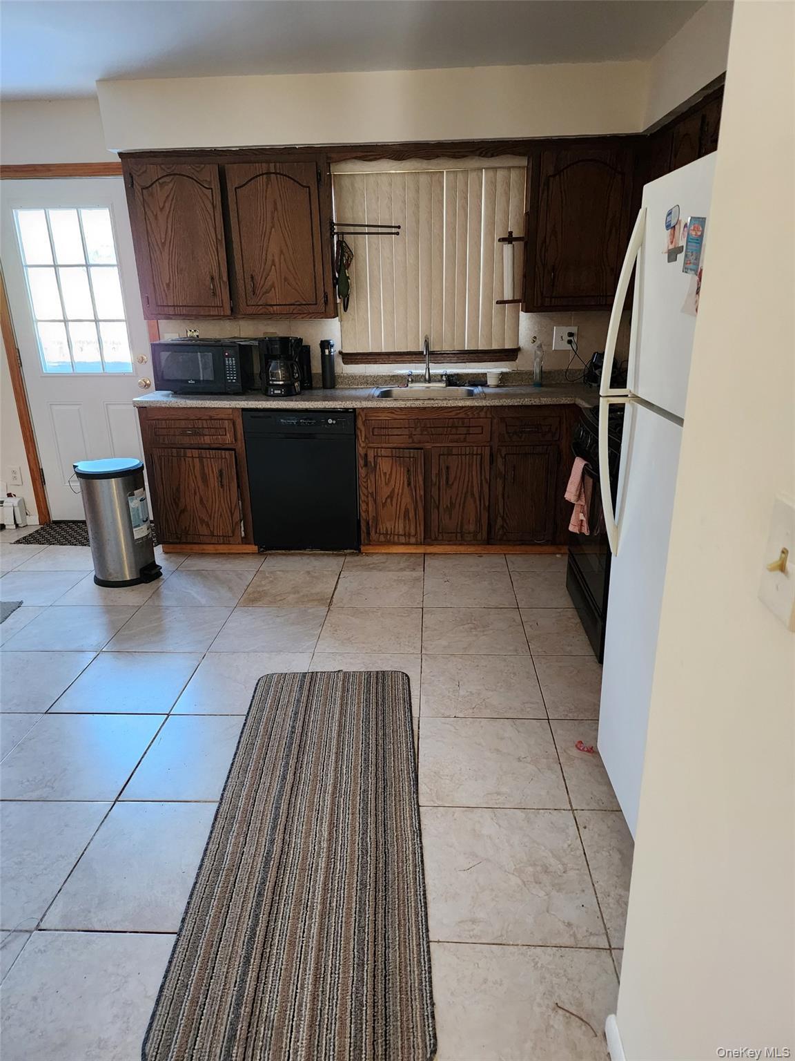 Single Family Lamborn Rockland County, NY 10920, MLS-818773-11