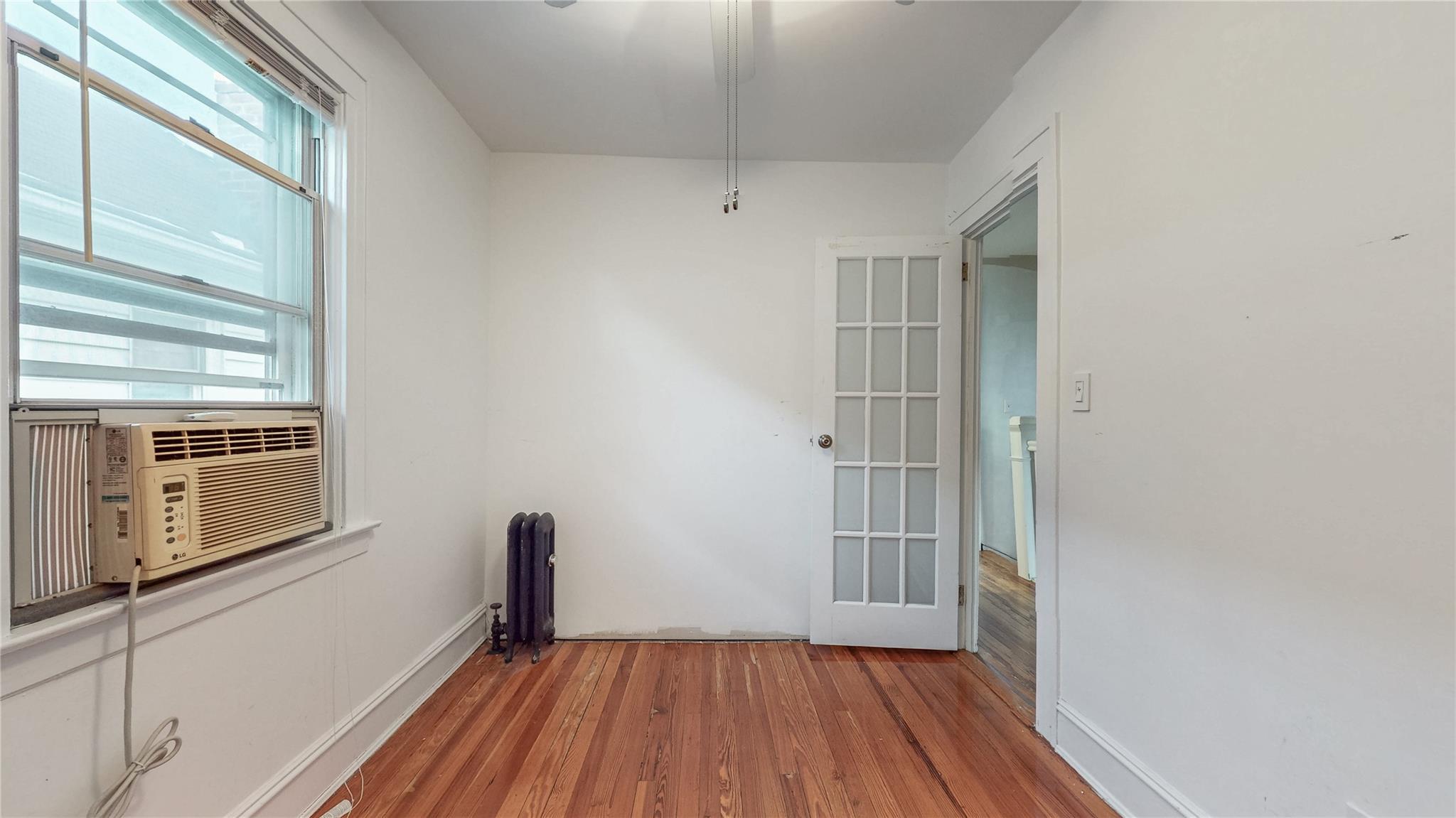 Single Family Manse  Queens, NY 11375, MLS-818785-12