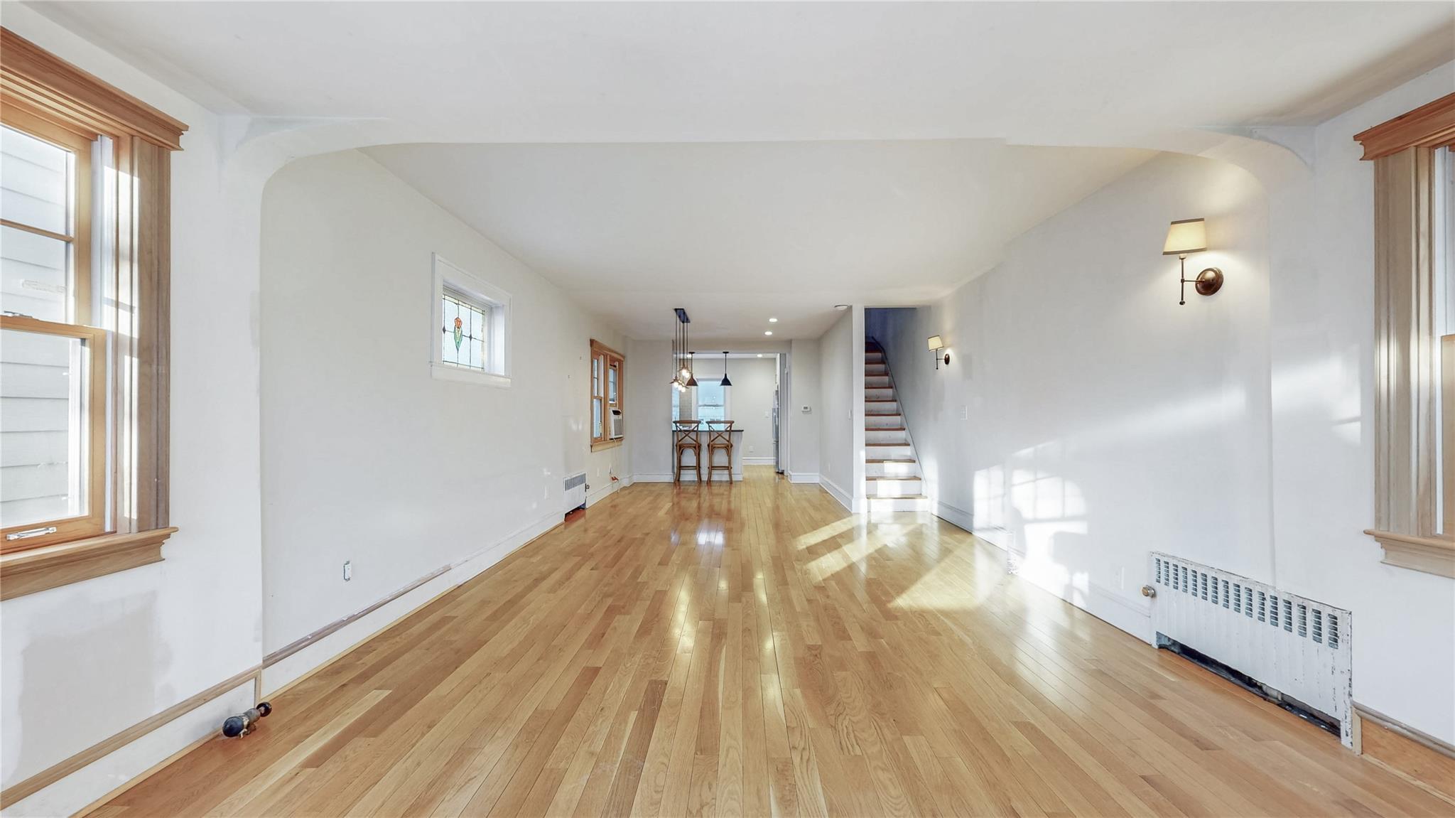Single Family Manse  Queens, NY 11375, MLS-818785-4