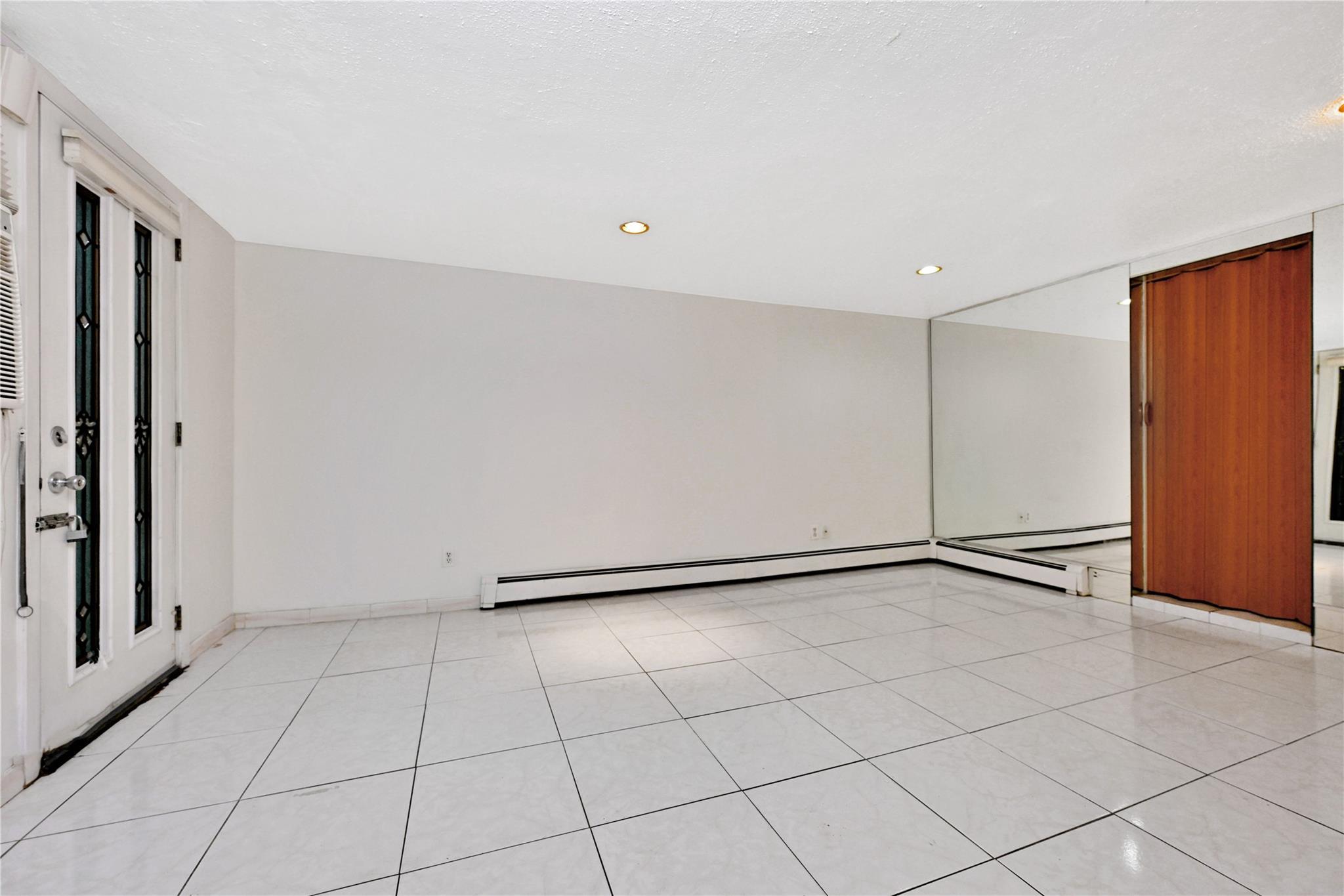 Single Family 43rd  Queens, NY 11105, MLS-818798-21