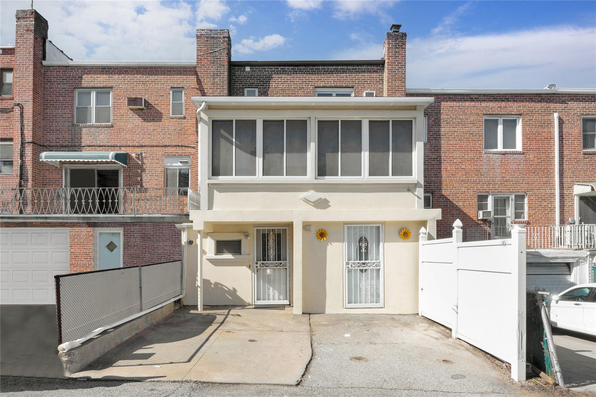 Single Family 43rd  Queens, NY 11105, MLS-818798-24