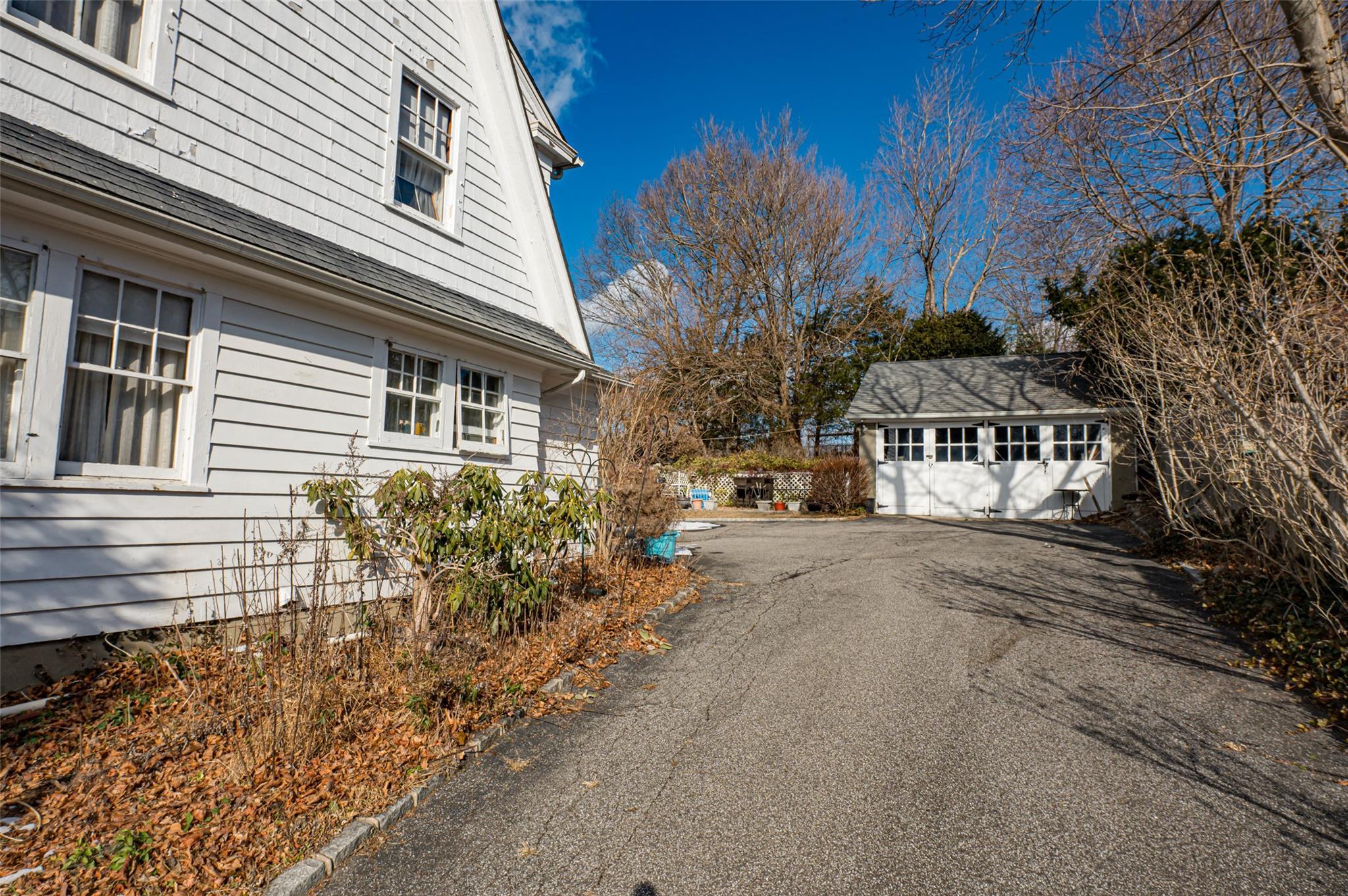 Single Family Broadway  Suffolk County, NY 11777, MLS-818807-18