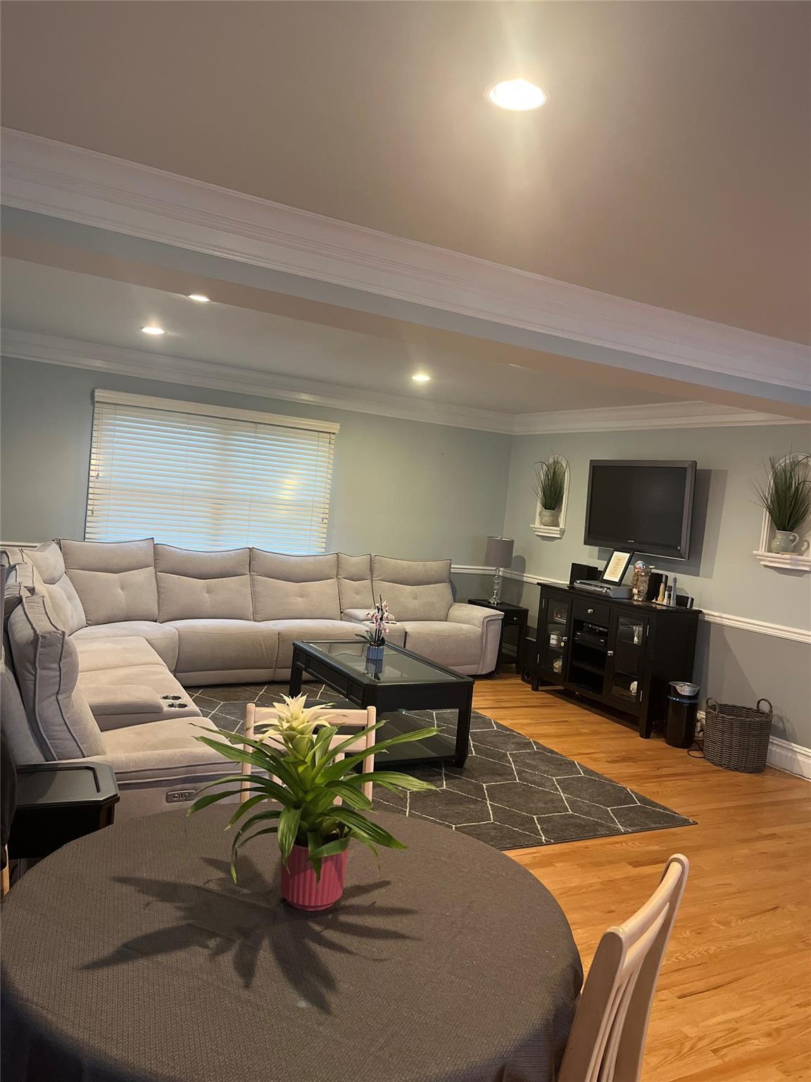 Single Family Park  Westchester County, NY 10604, MLS-818958-11