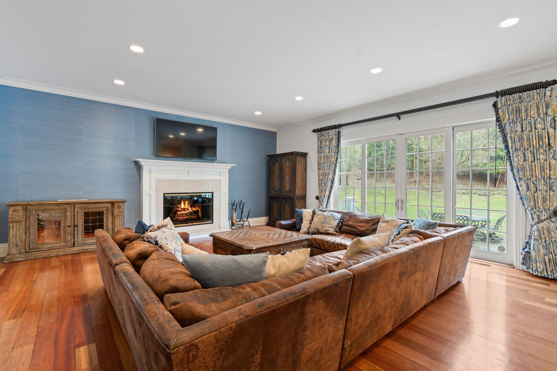 Single Family Southdown  Suffolk County, NY 11743, MLS-818981-8