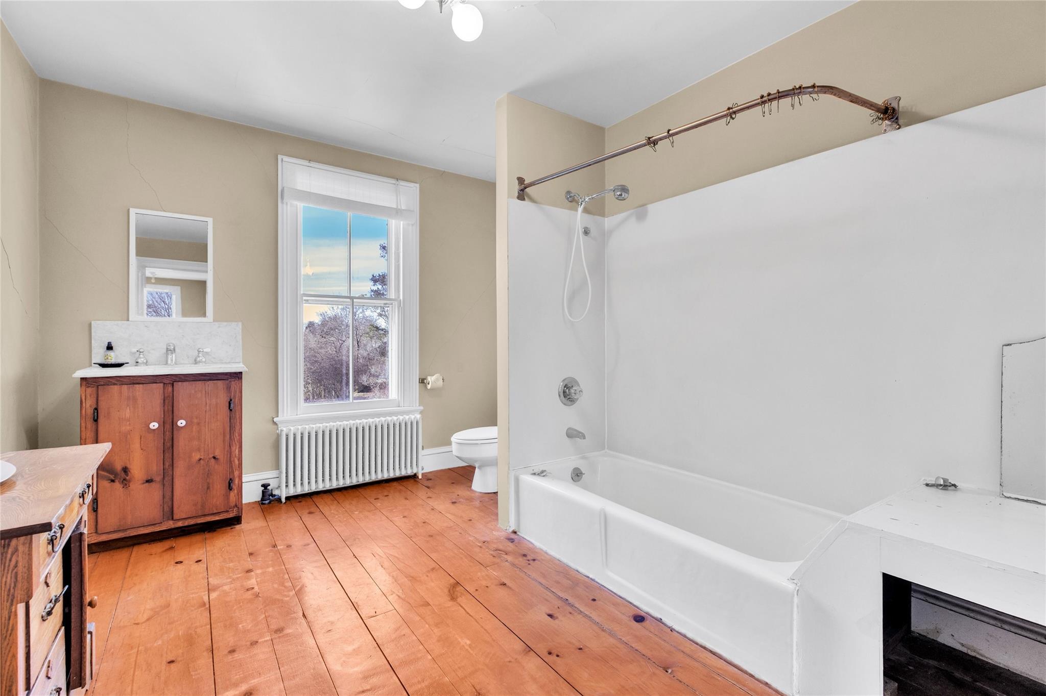 Single Family Halyoake  Suffolk County, NY 11957, MLS-818991-23