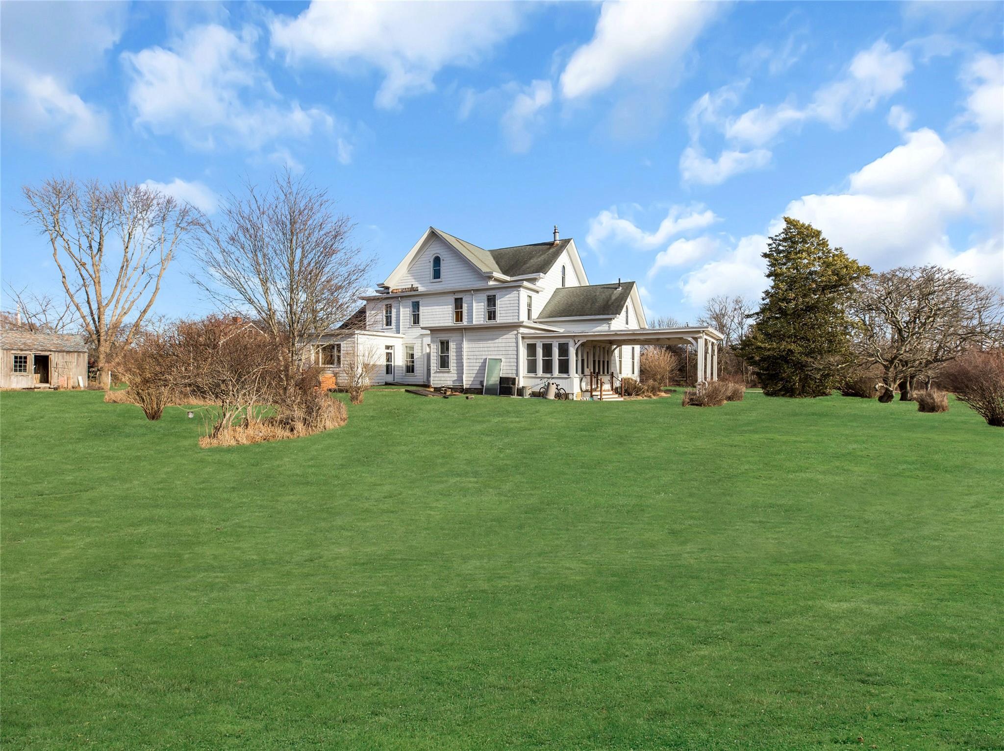 Single Family Halyoake  Suffolk County, NY 11957, MLS-818991-4