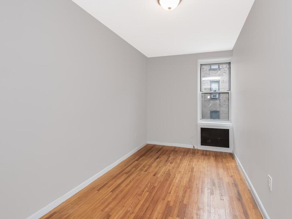 Coop Broadway  Bronx, NY 10471, MLS-818998-10