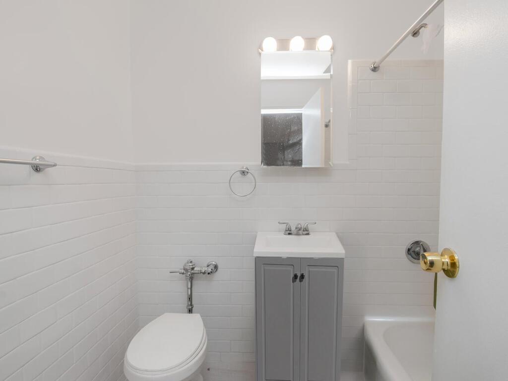 Coop Broadway  Bronx, NY 10471, MLS-818998-7