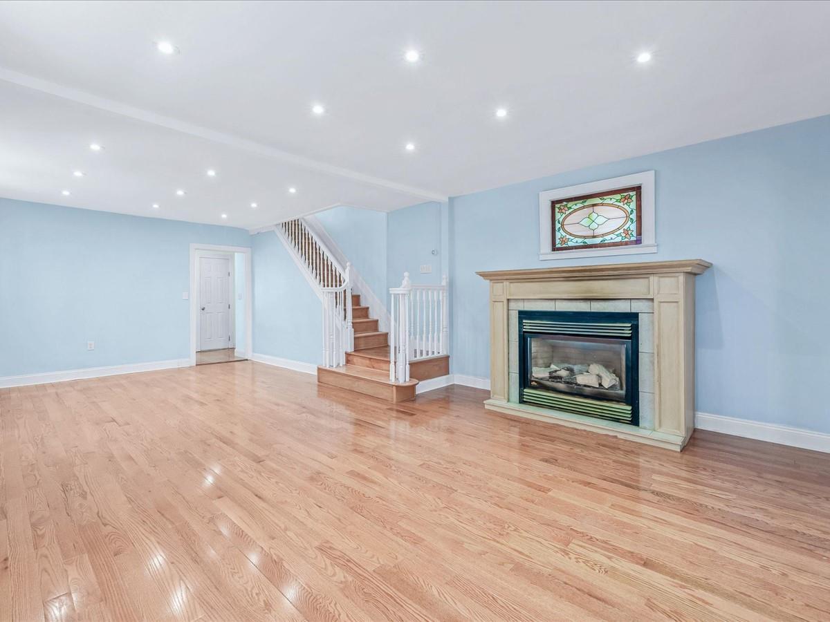 Single Family 115th Ave  Queens, NY 11412, MLS-819064-6