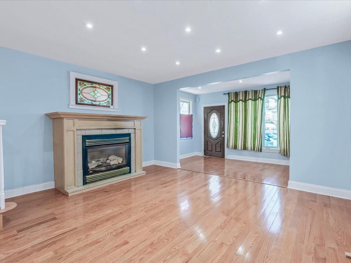 Single Family 115th Ave  Queens, NY 11412, MLS-819064-7