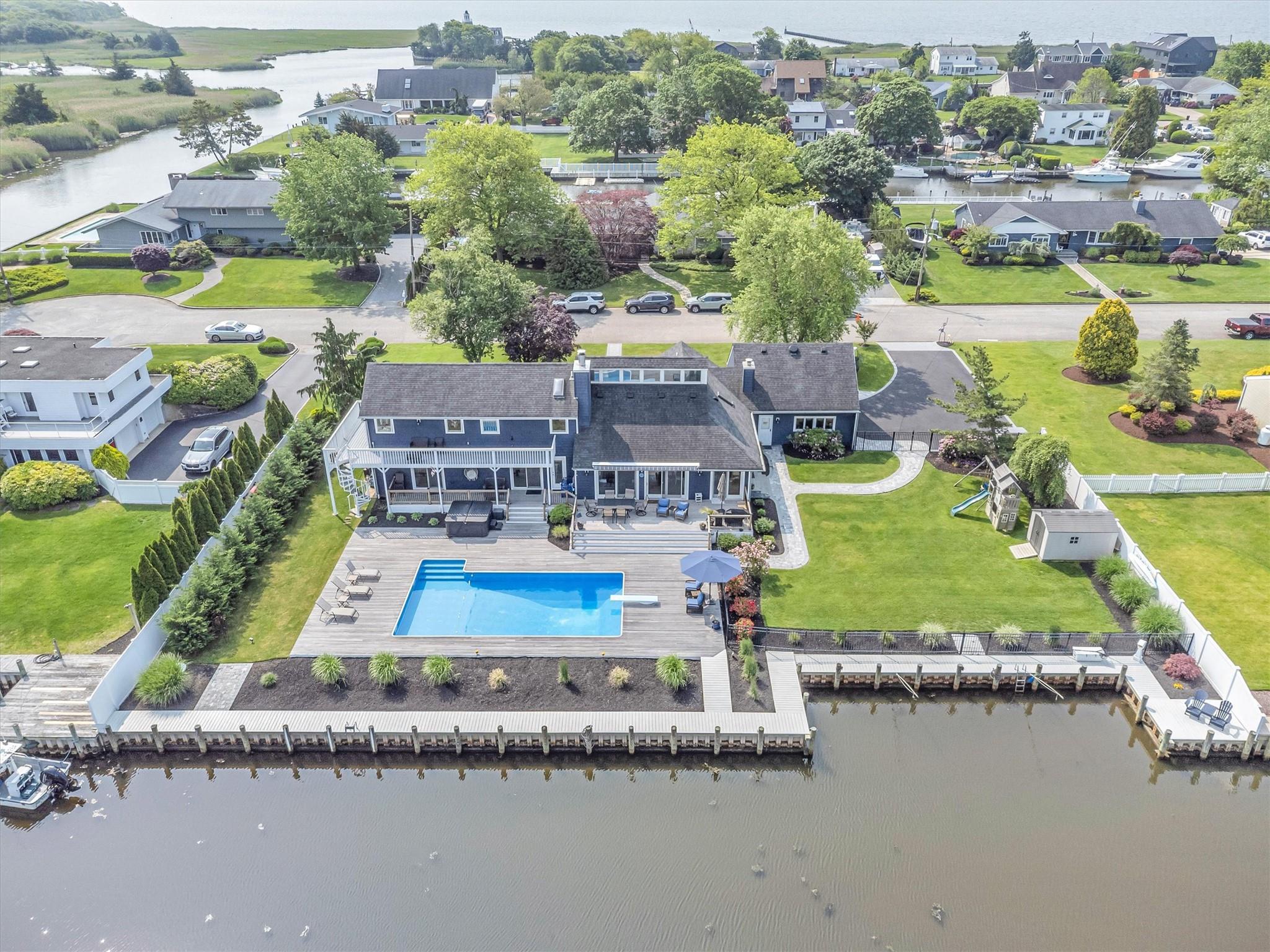 Single Family Buscher  Suffolk County, NY 11719, MLS-819085-44
