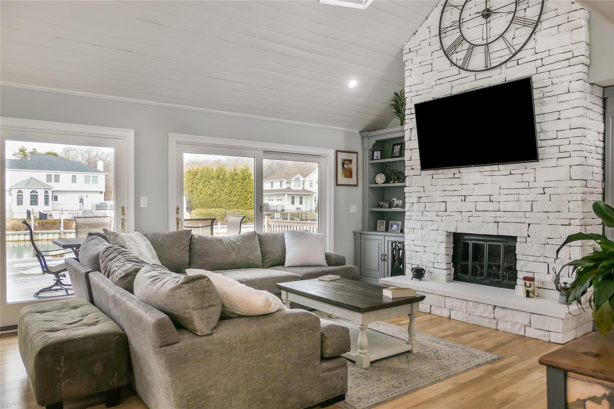 Single Family Buscher  Suffolk County, NY 11719, MLS-819085-9
