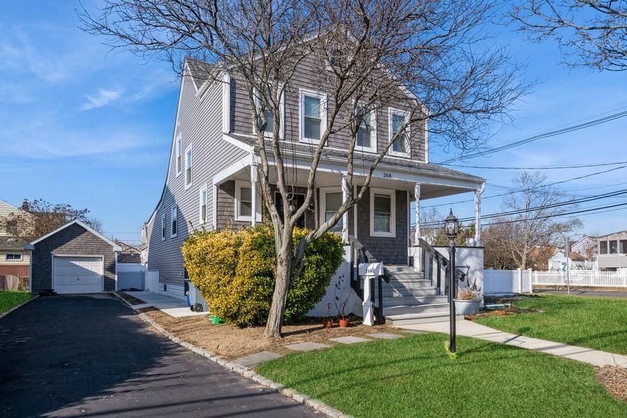 Single Family Miller  Nassau County, NY 11520, MLS-819144-3