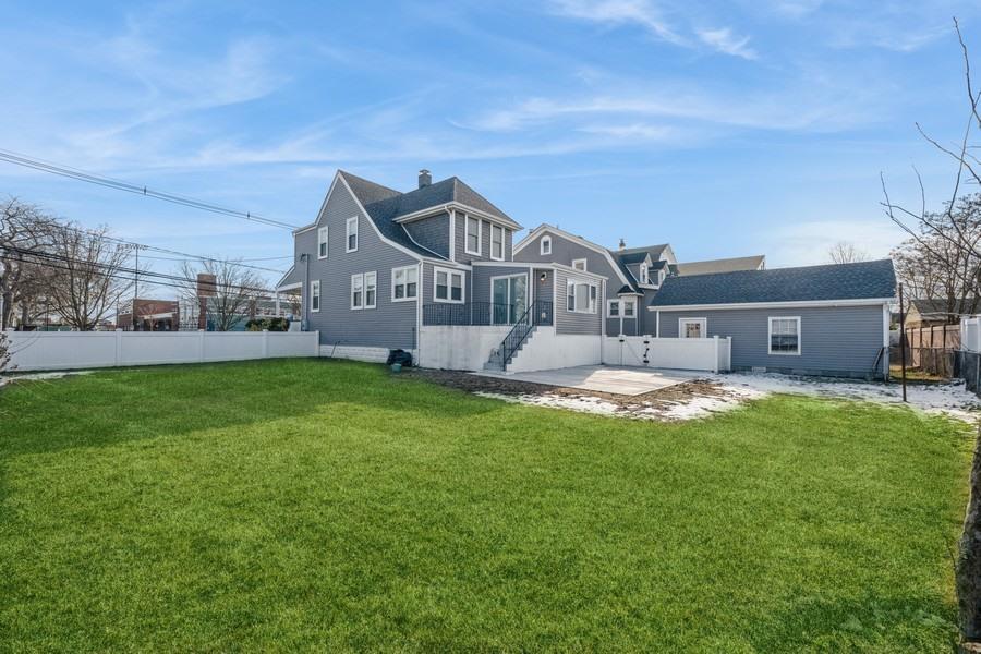 Single Family Miller  Nassau County, NY 11520, MLS-819144-39