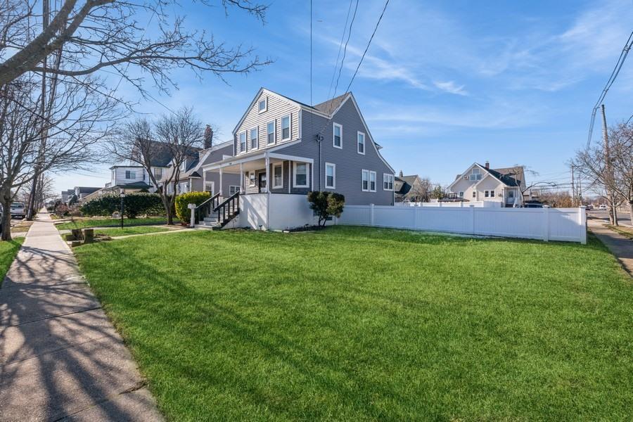 Single Family Miller  Nassau County, NY 11520, MLS-819144-6