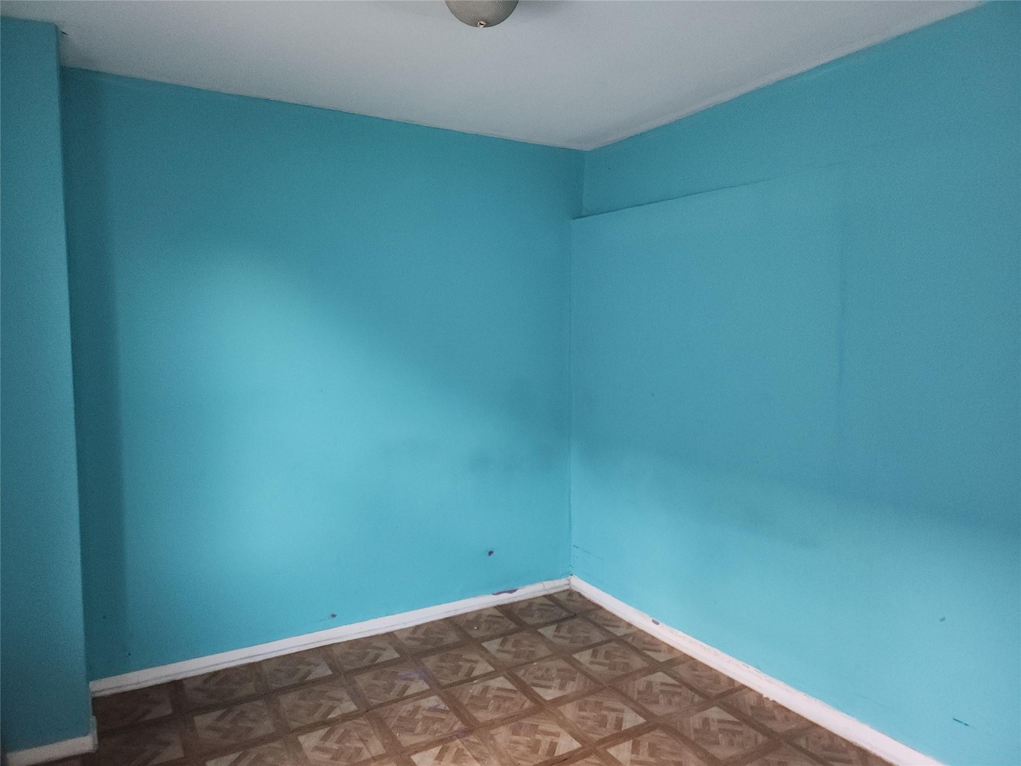 Single Family Grove  Nassau County, NY 11550, MLS-819170-10