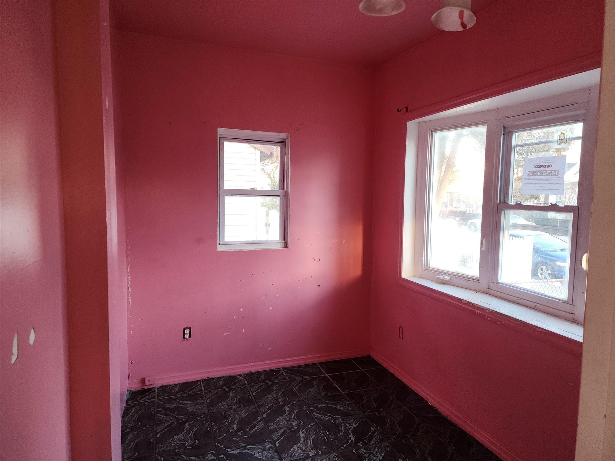 Single Family Grove  Nassau County, NY 11550, MLS-819170-3