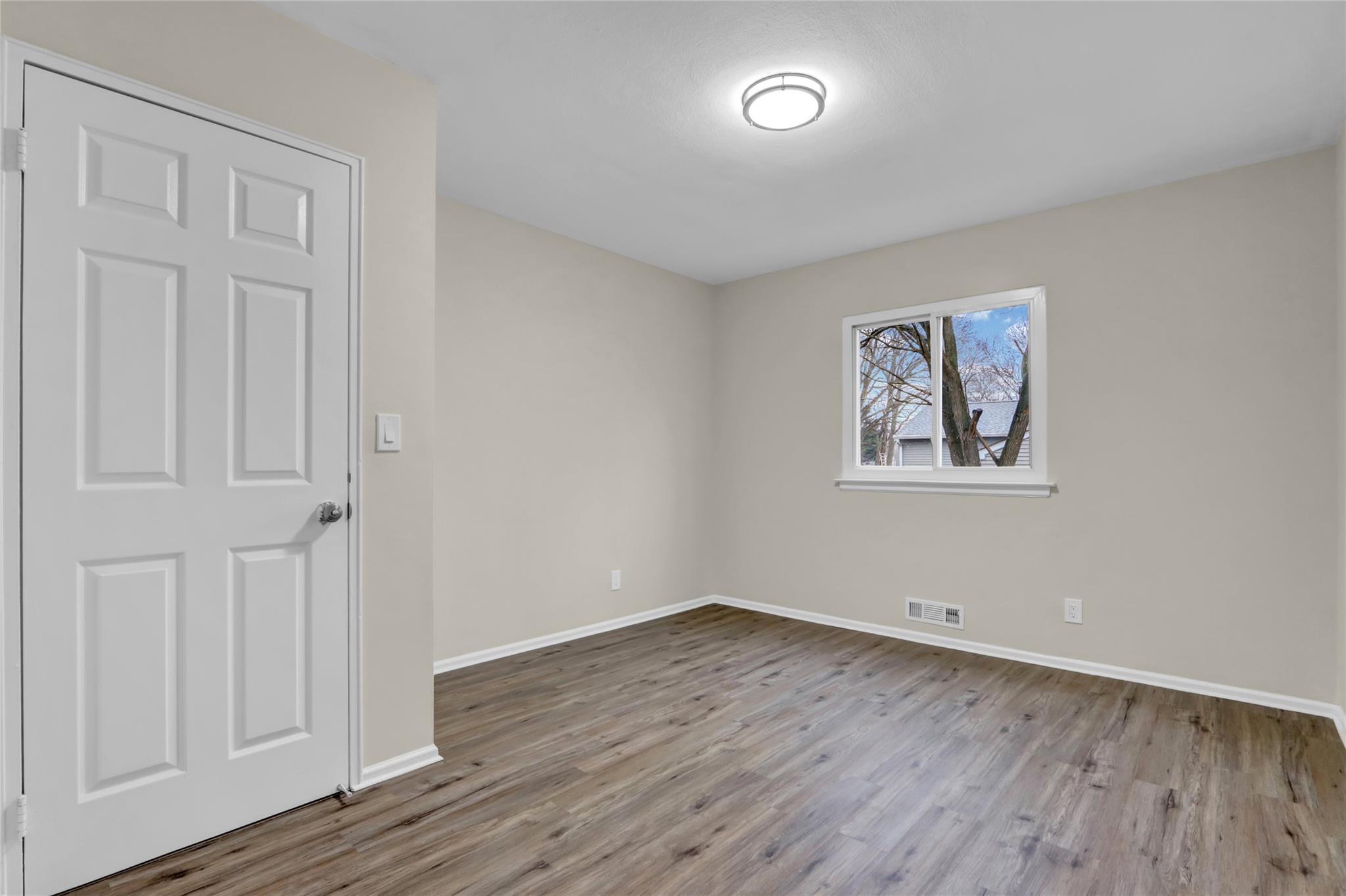 Single Family Chimney  Suffolk County, NY 11706, MLS-819210-13