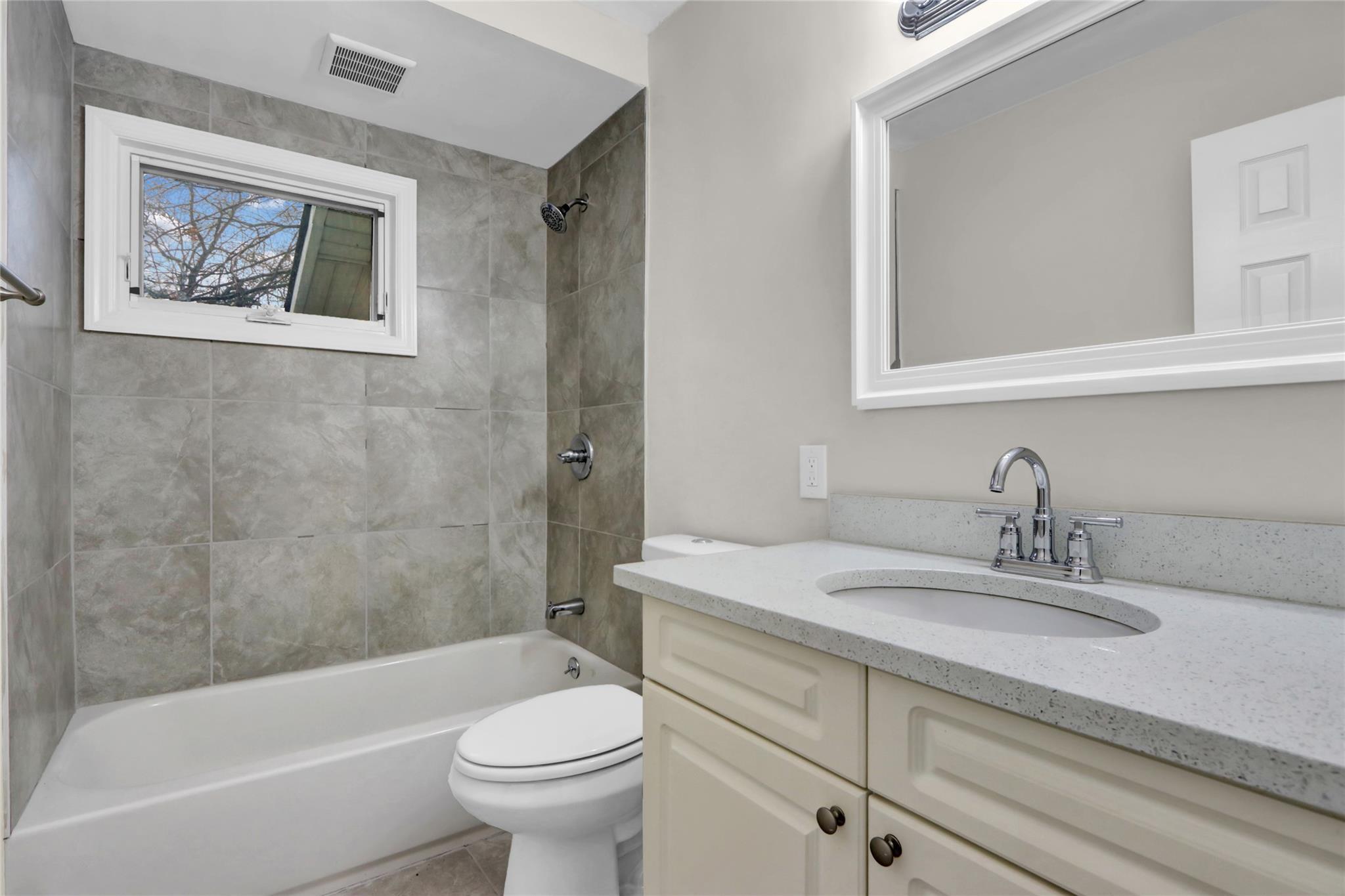 Single Family Chimney  Suffolk County, NY 11706, MLS-819210-14