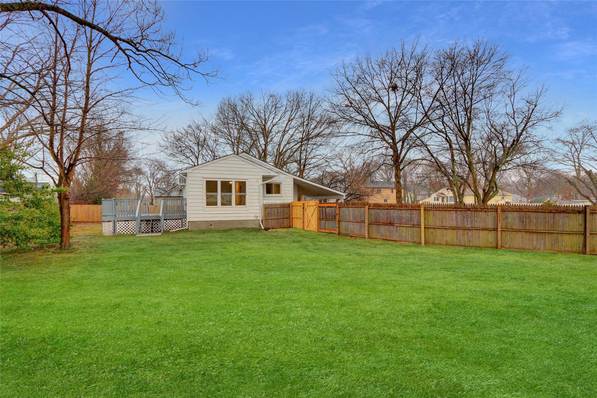 Single Family Chimney  Suffolk County, NY 11706, MLS-819210-16