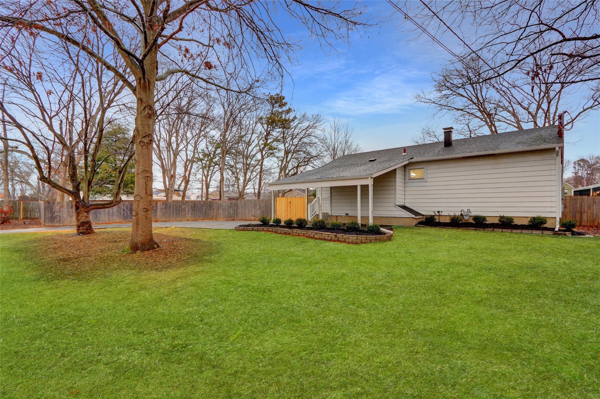 Single Family Chimney  Suffolk County, NY 11706, MLS-819210-3