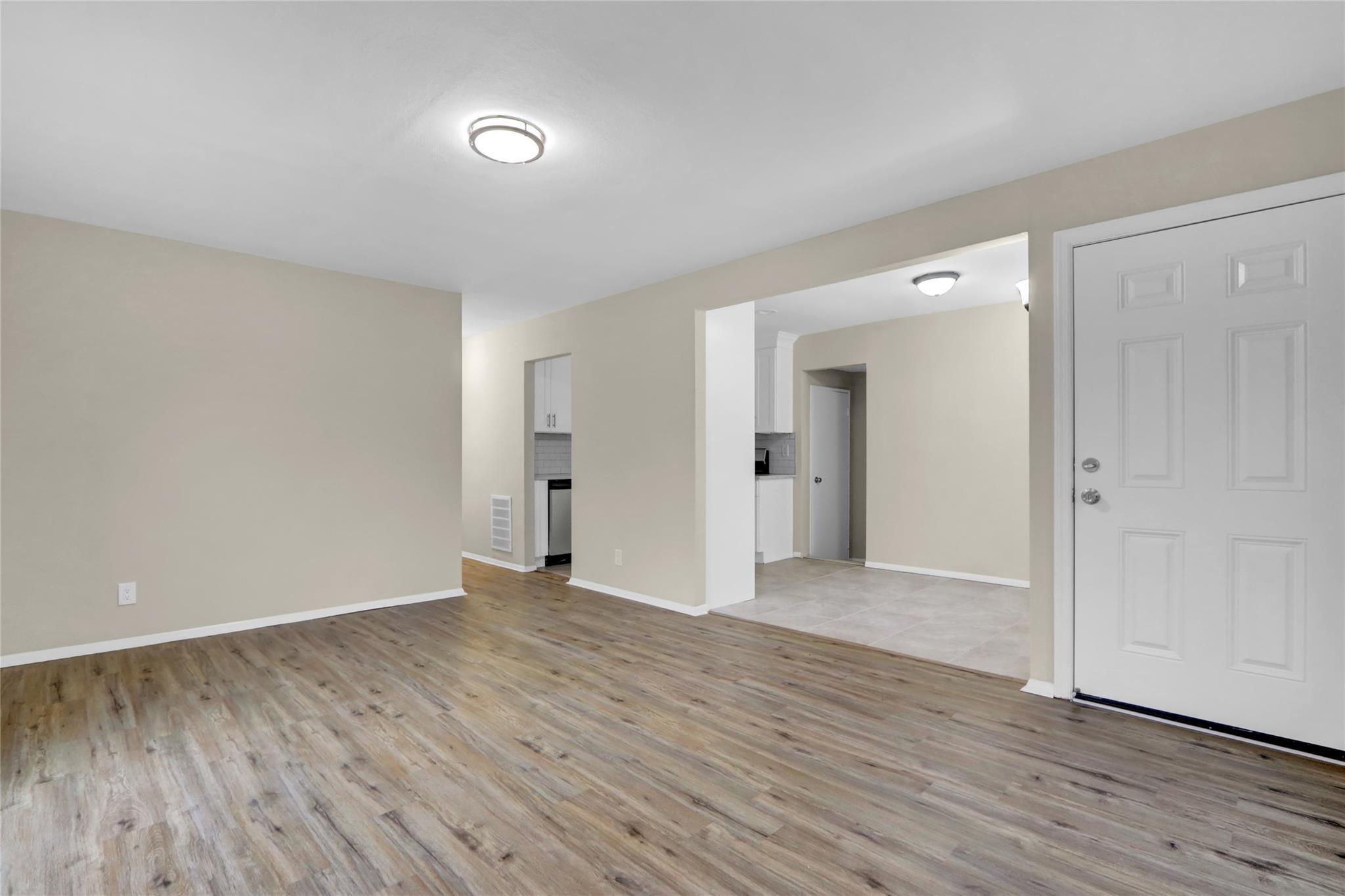 Single Family Chimney  Suffolk County, NY 11706, MLS-819210-5