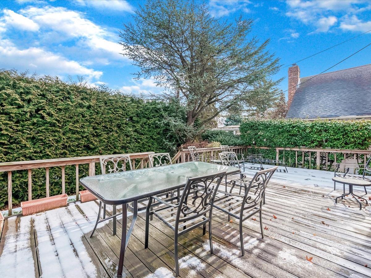 Single Family Little Neck  Queens, NY 11004, MLS-819229-22