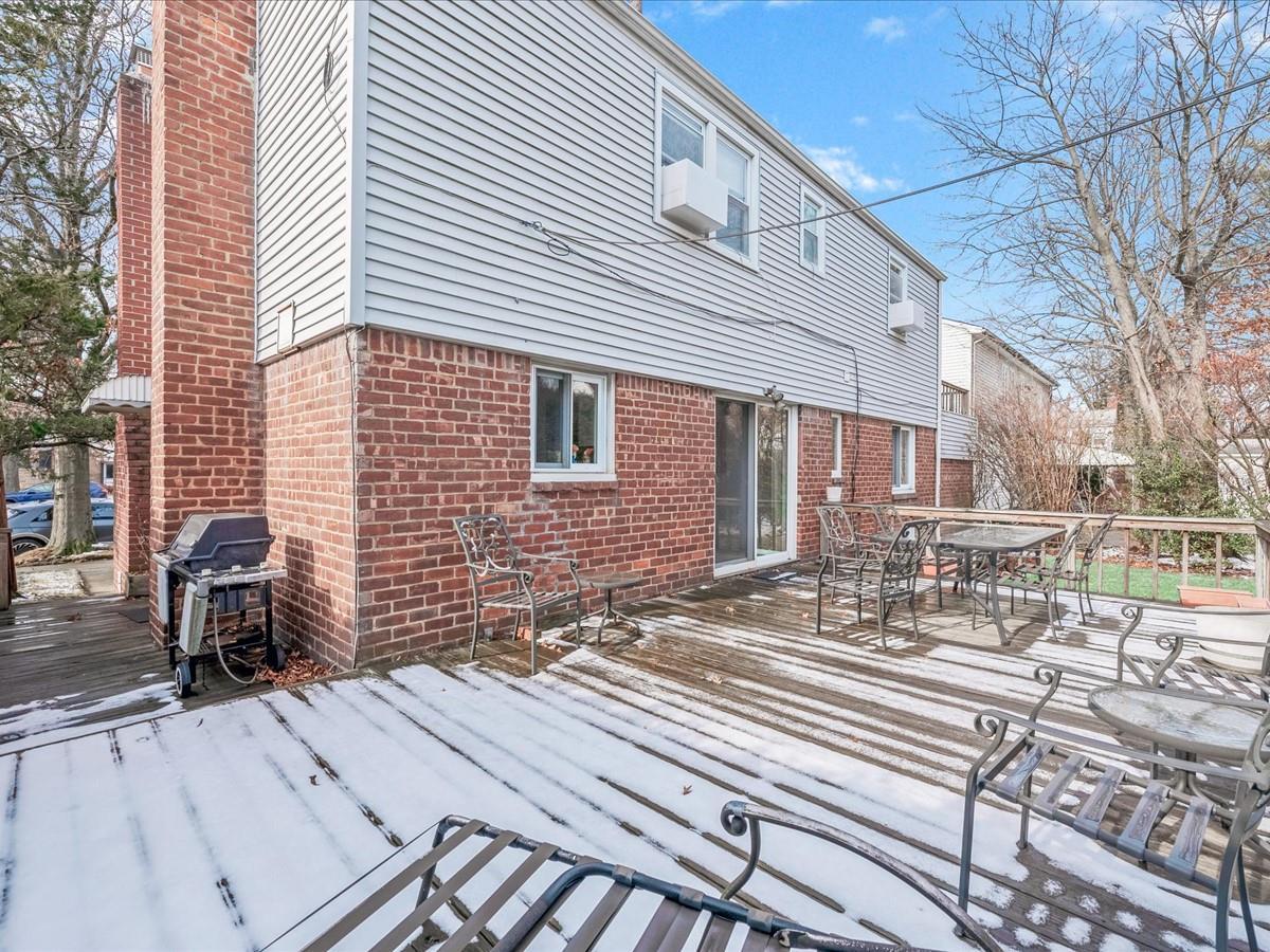 Single Family Little Neck  Queens, NY 11004, MLS-819229-23