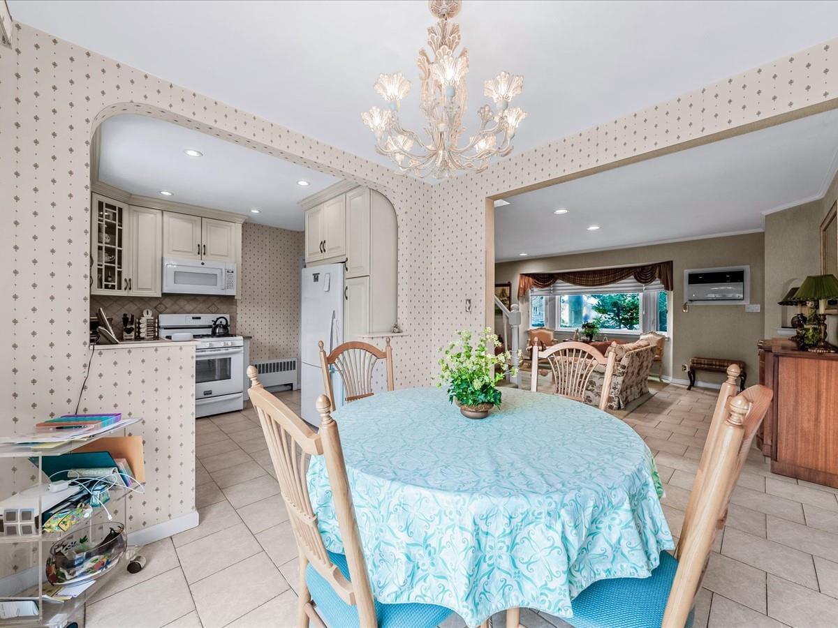 Single Family Little Neck  Queens, NY 11004, MLS-819229-5