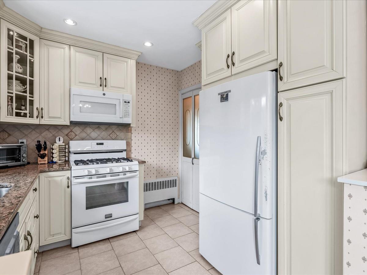 Single Family Little Neck  Queens, NY 11004, MLS-819229-8