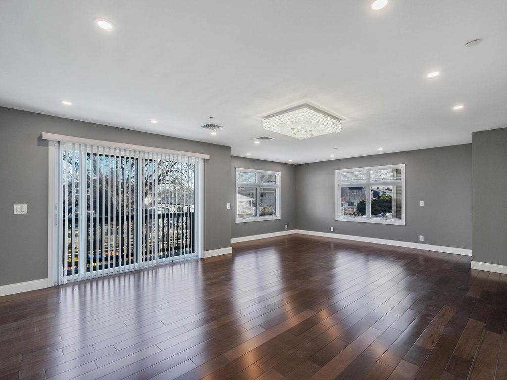 Single Family Long Beach  Nassau County, NY 11520, MLS-819331-8