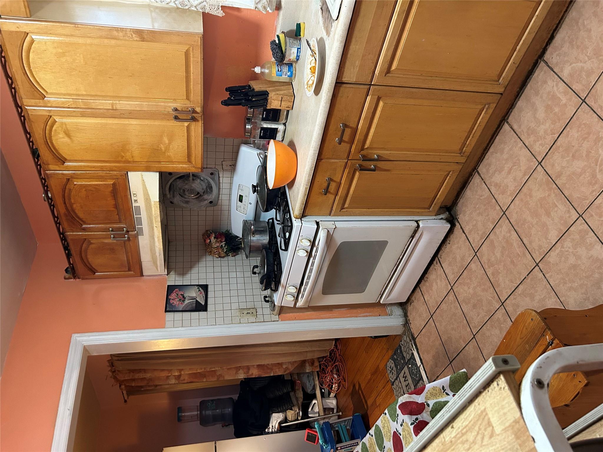 Single Family Locust  Rockland County, NY 10977, MLS-819442-11