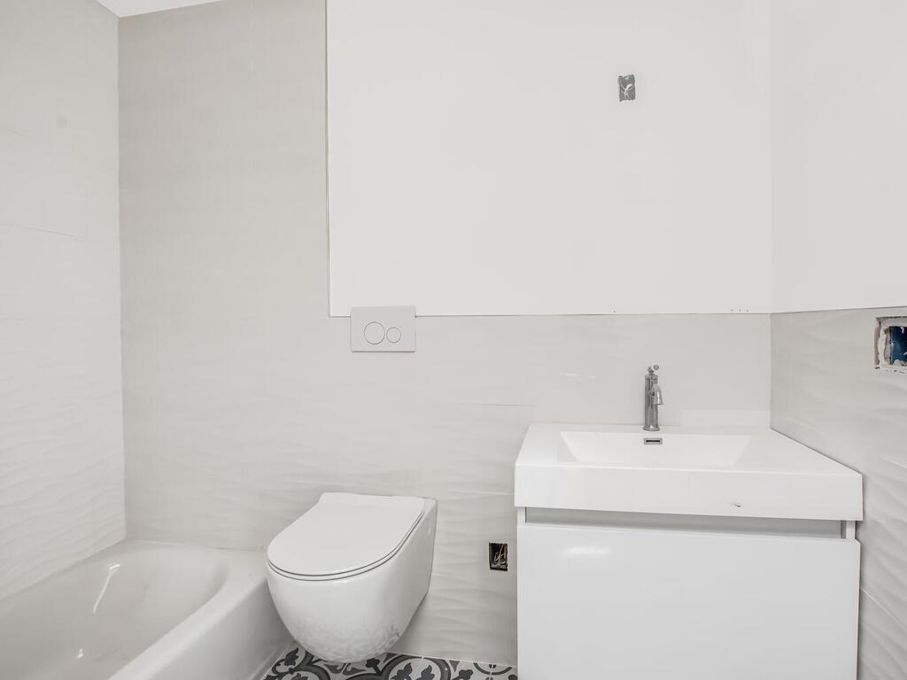 Single Family 2nd  Westchester County, NY 10550, MLS-819512-12