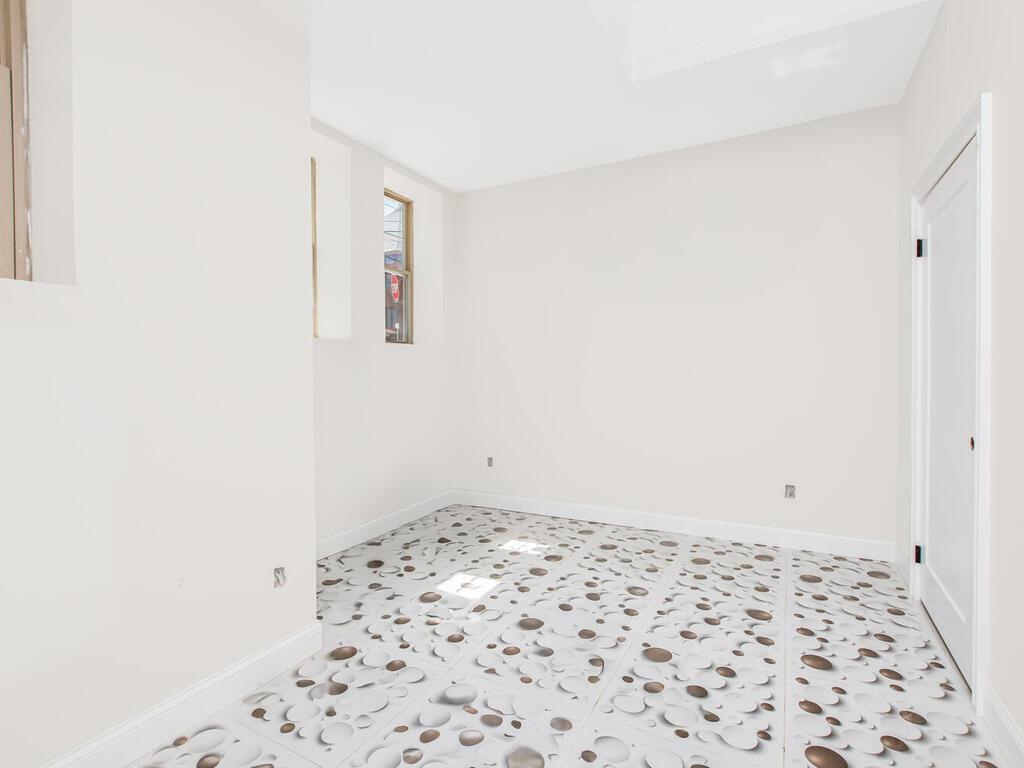 Single Family 2nd  Westchester County, NY 10550, MLS-819512-8