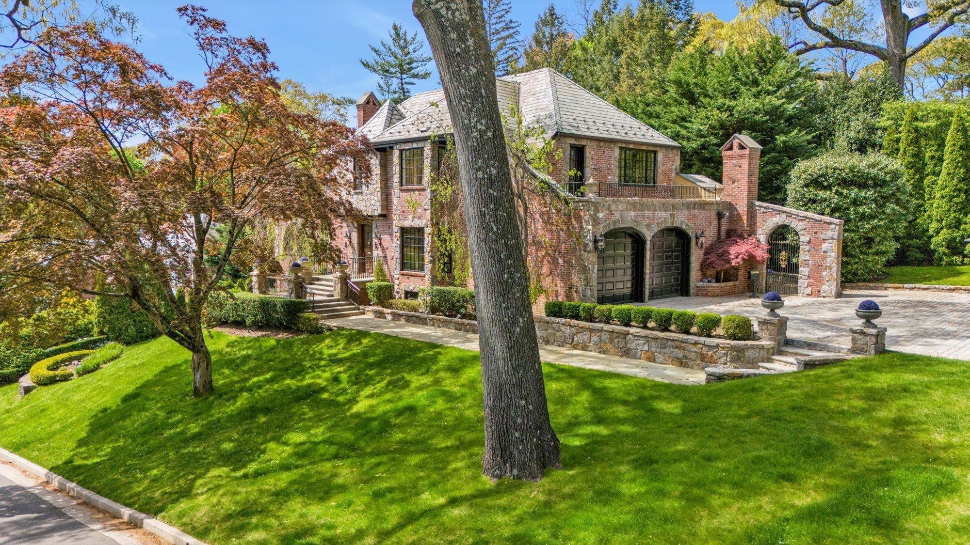 Single Family Mill Spring  Nassau County, NY 11030, MLS-819528-2