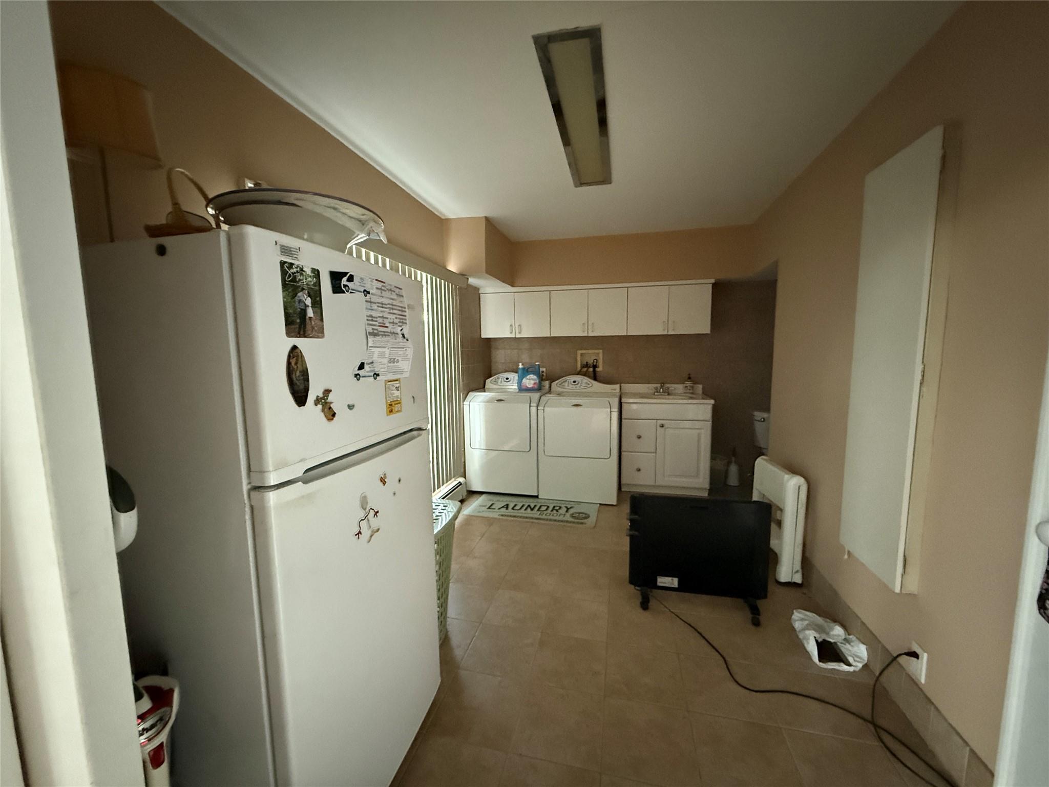 Single Family Lake  Suffolk County, NY 11953, MLS-819543-12