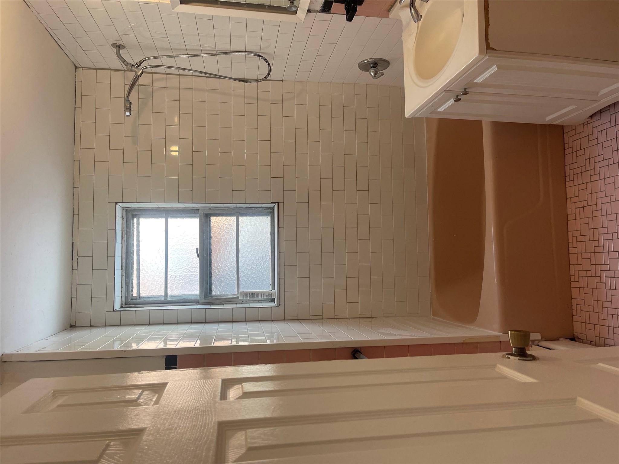 Apartment Monticello  Bronx, NY 10466, MLS-819545-5