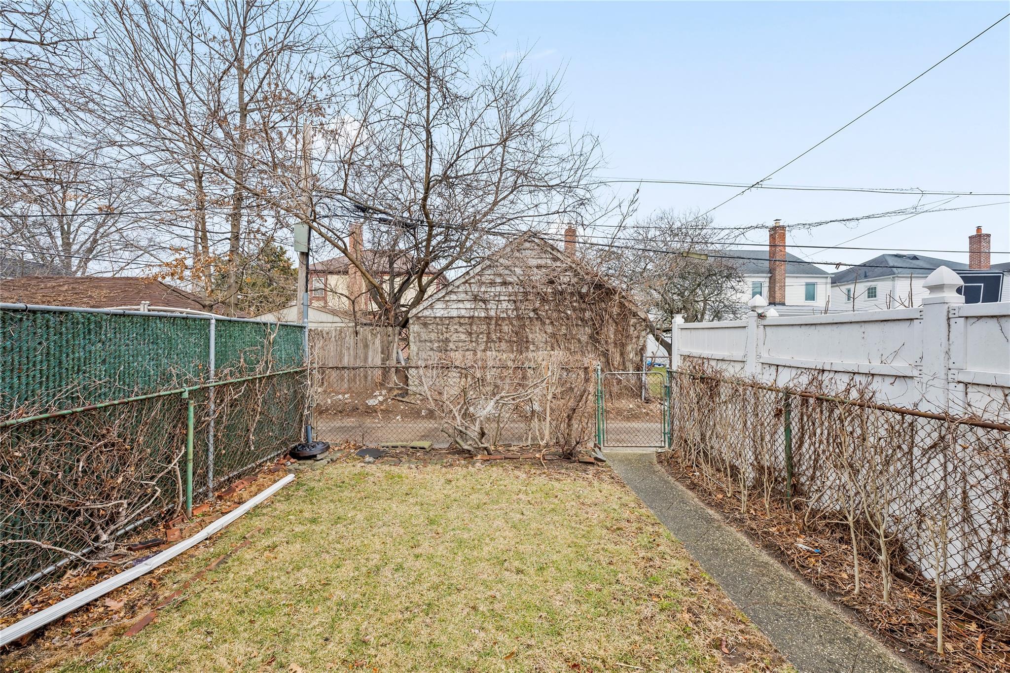 Single Family 167th  Queens, NY 11366, MLS-819591-33