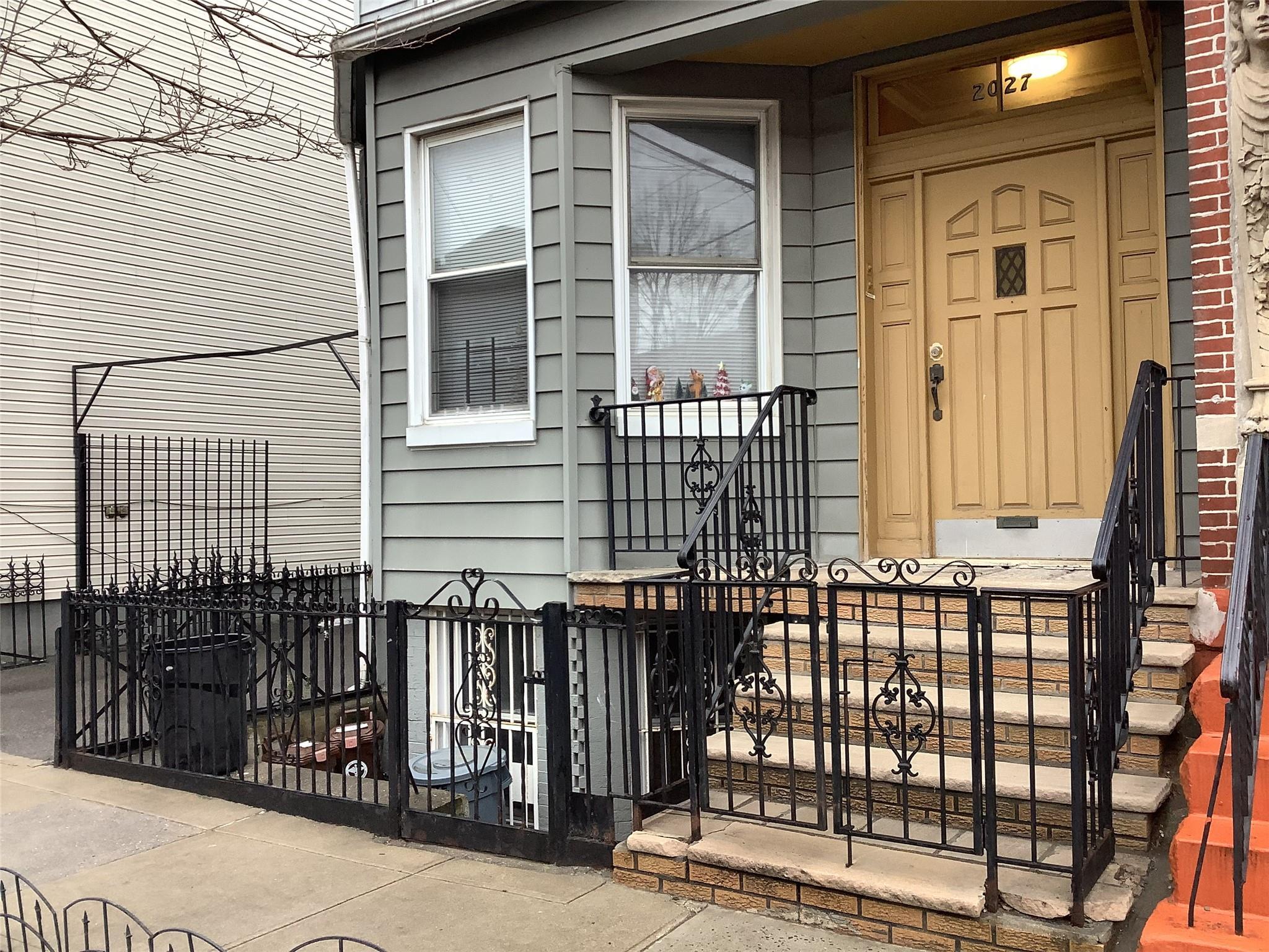Single Family Bleecker  Queens, NY 11385, MLS-819596-4
