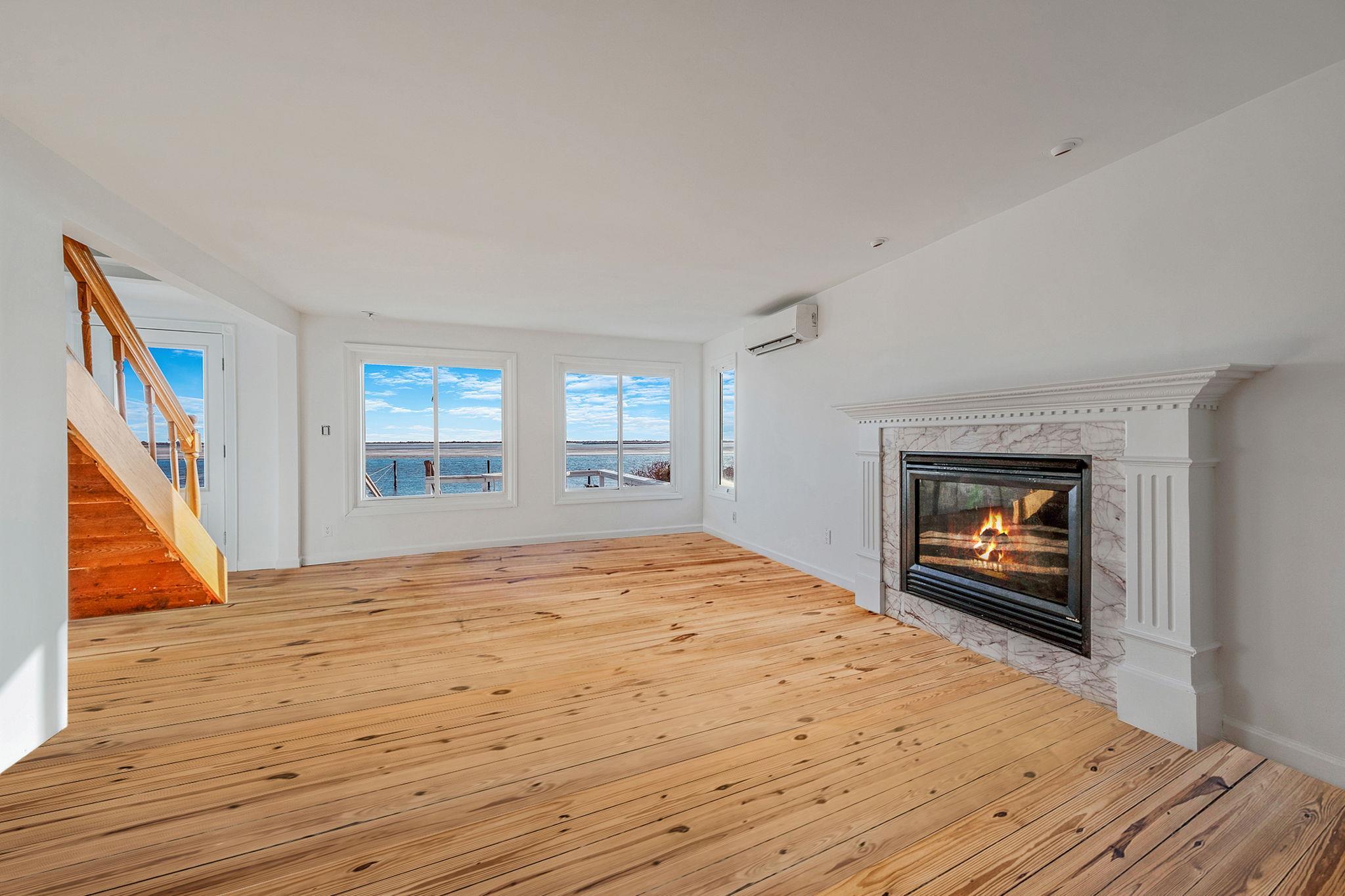 Single Family Oak Beach  Suffolk County, NY 11702, MLS-819597-16