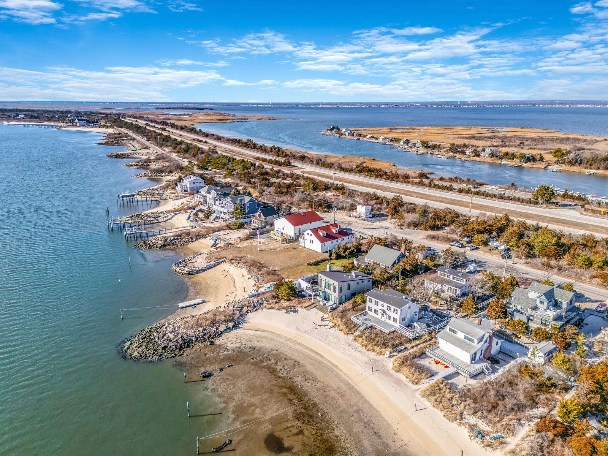 Single Family Oak Beach  Suffolk County, NY 11702, MLS-819597-33