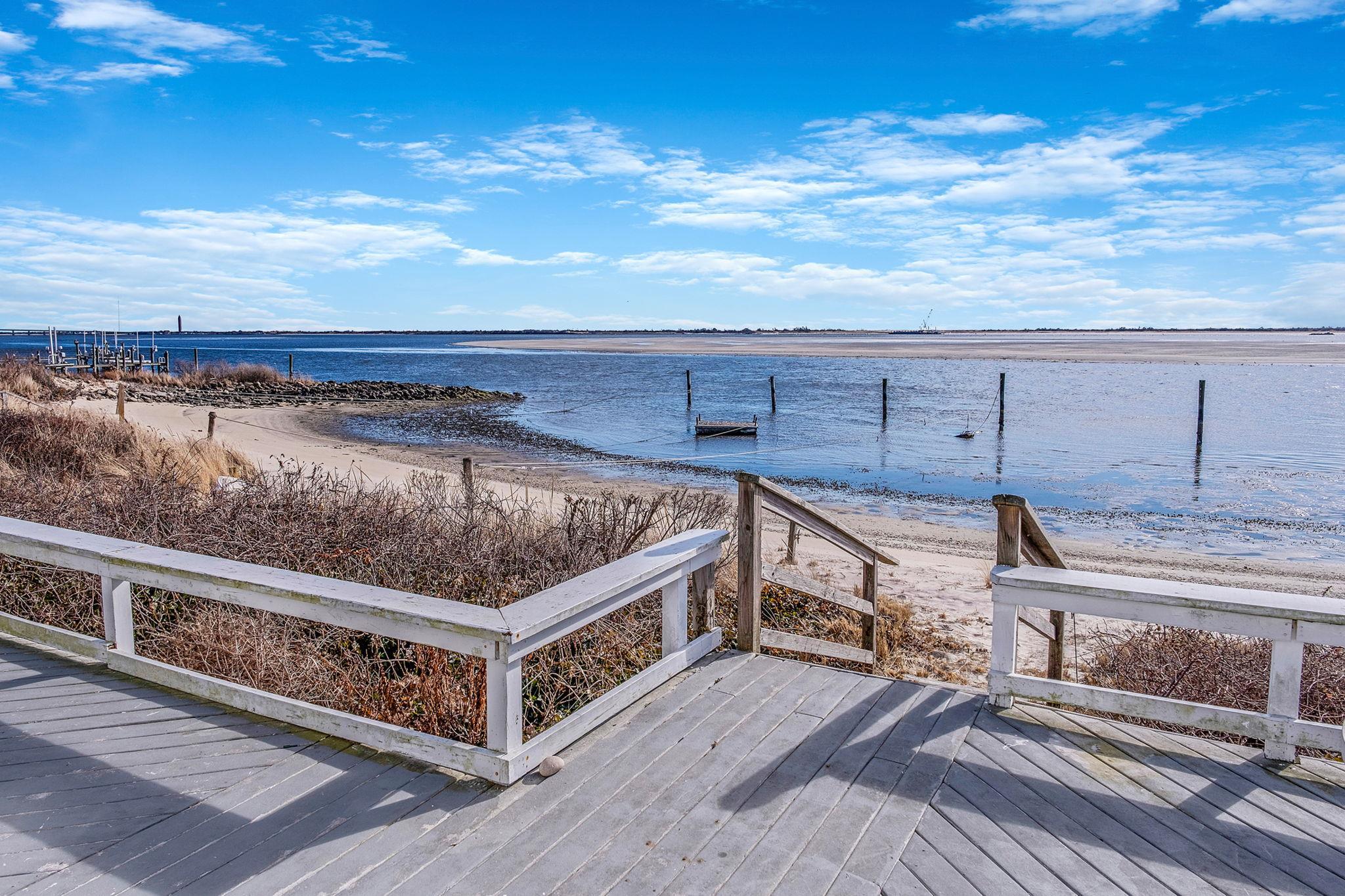 Single Family Oak Beach  Suffolk County, NY 11702, MLS-819597-5