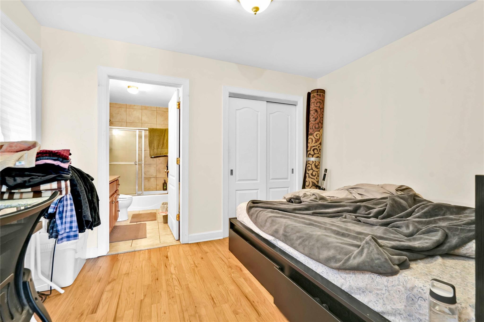 Single Family 60th Dr  Queens, NY 11379, MLS-819629-10
